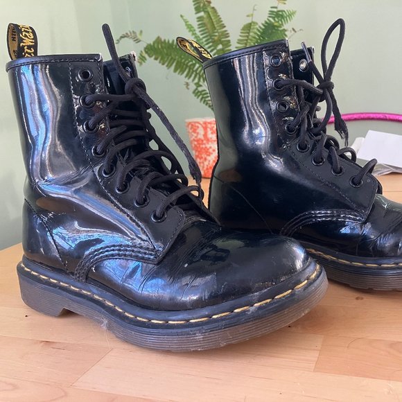 Patent leather Doc Martens size 6 - Picture 2 of 6